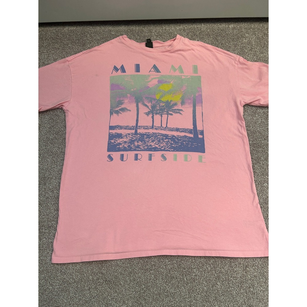 Wild Fable Miami Surfside Graphic Tee Women XS Pink Excellent Short Sleeve Shirt